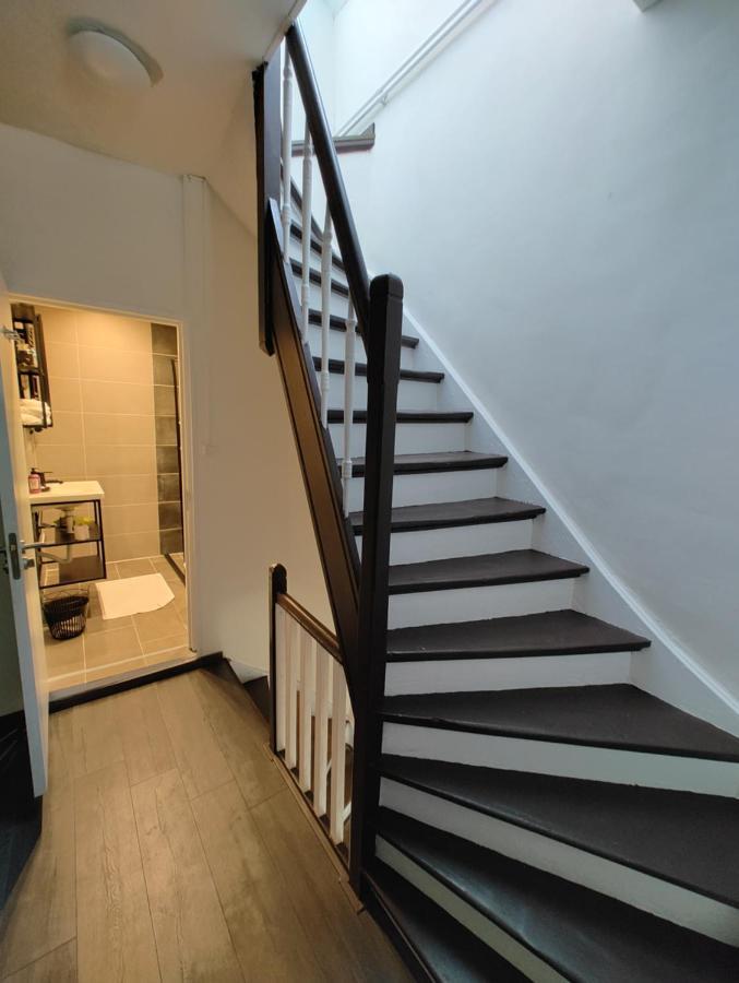 The Diesel Bed And Breakfast Rotterdam Exterior photo