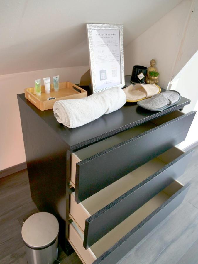 The Diesel Bed And Breakfast Rotterdam Exterior photo